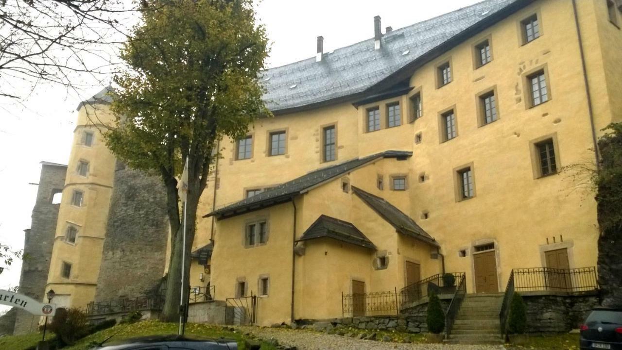 Hotel Schloss Wespenstein Grafenthal Exterior photo